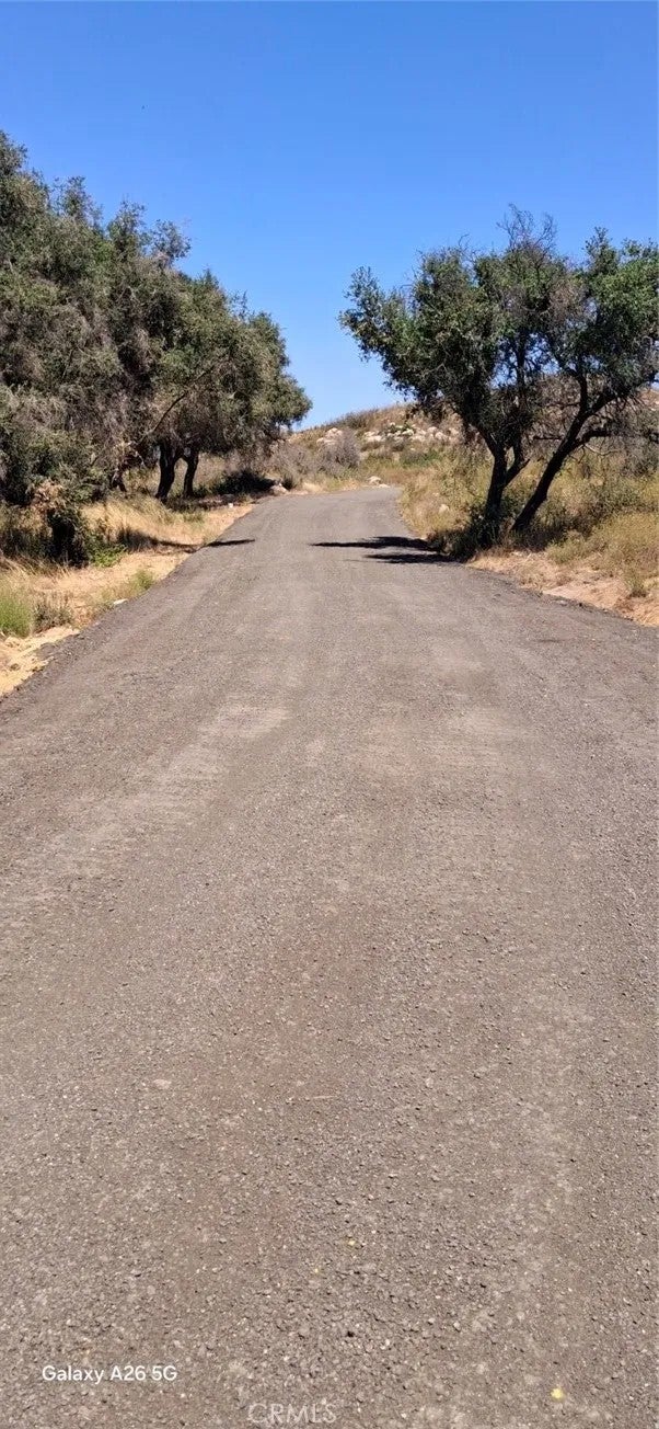32 E Decker Canyon