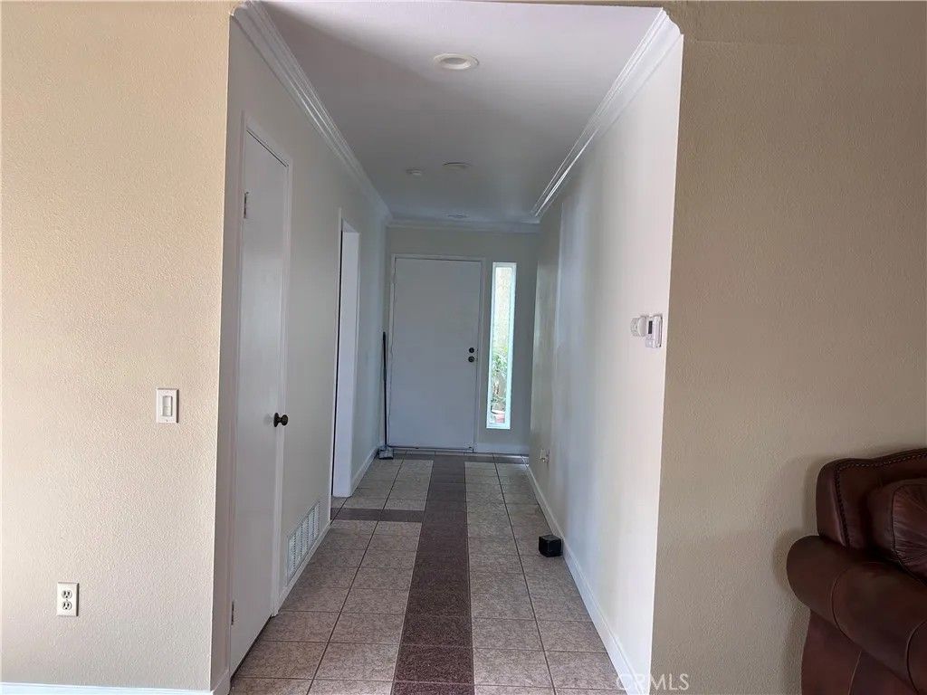 Photo of 809 Plaza Mar, Chula Vista, CA 91910 (MLS # MB26090338)