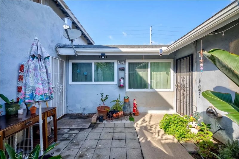 15821 S Myrtle