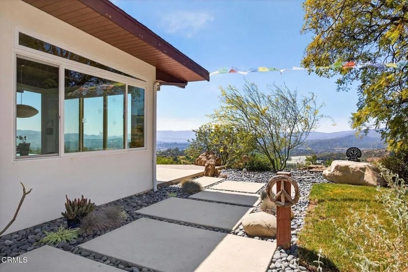 1447 N Foothill Road