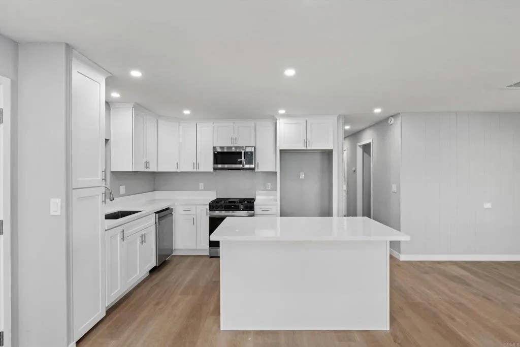 Photo of 718 Sycamore AVE #181, Vista, CA 92083 (MLS # NDP2604872)