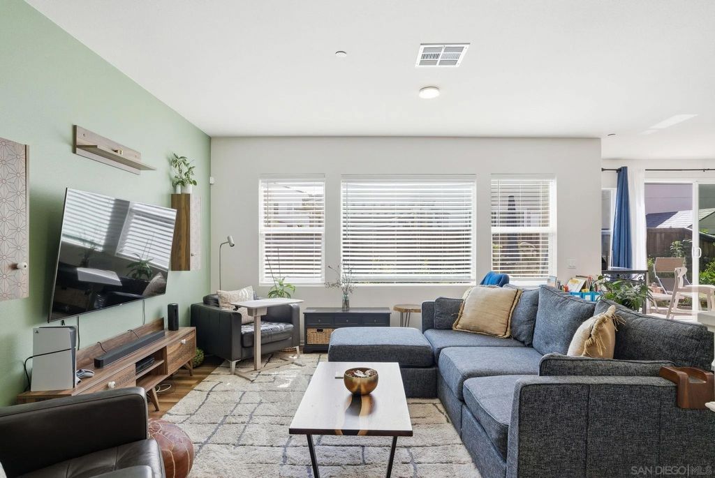 Photo of 1268 Camino Carmelo, Chula Vista, CA 91913 (MLS # 260009469)