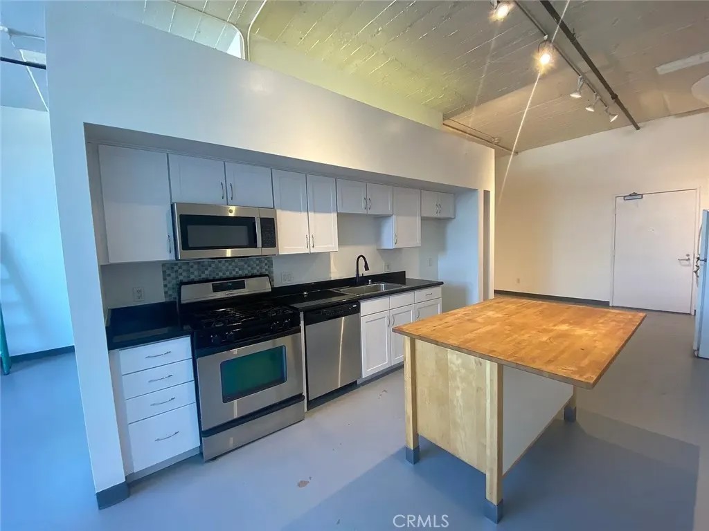 420 S San Pedro 306