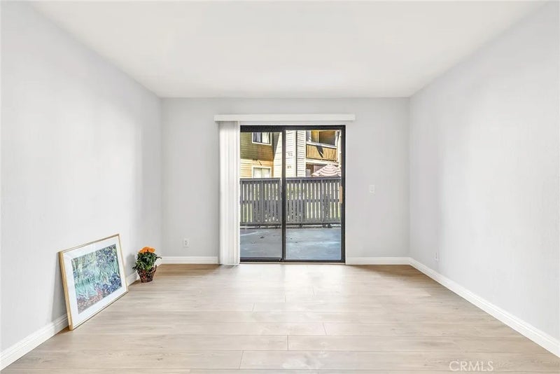 1309 W Mission Boulevard 79