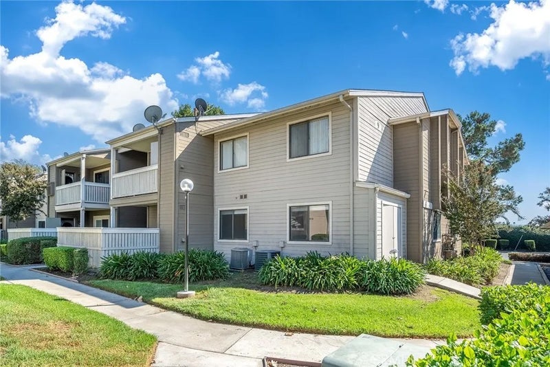 1309 W Mission Boulevard 79