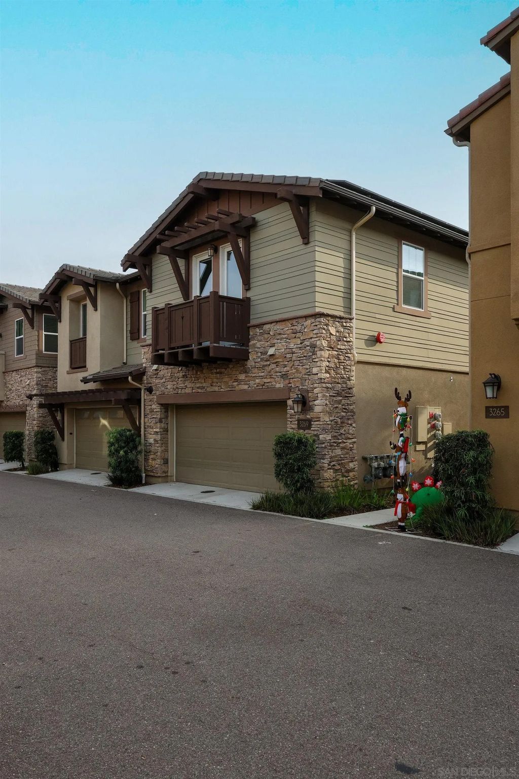 Photo of 3269 Vestra Way, Carlsbad, CA 92010 (MLS # 260004489)