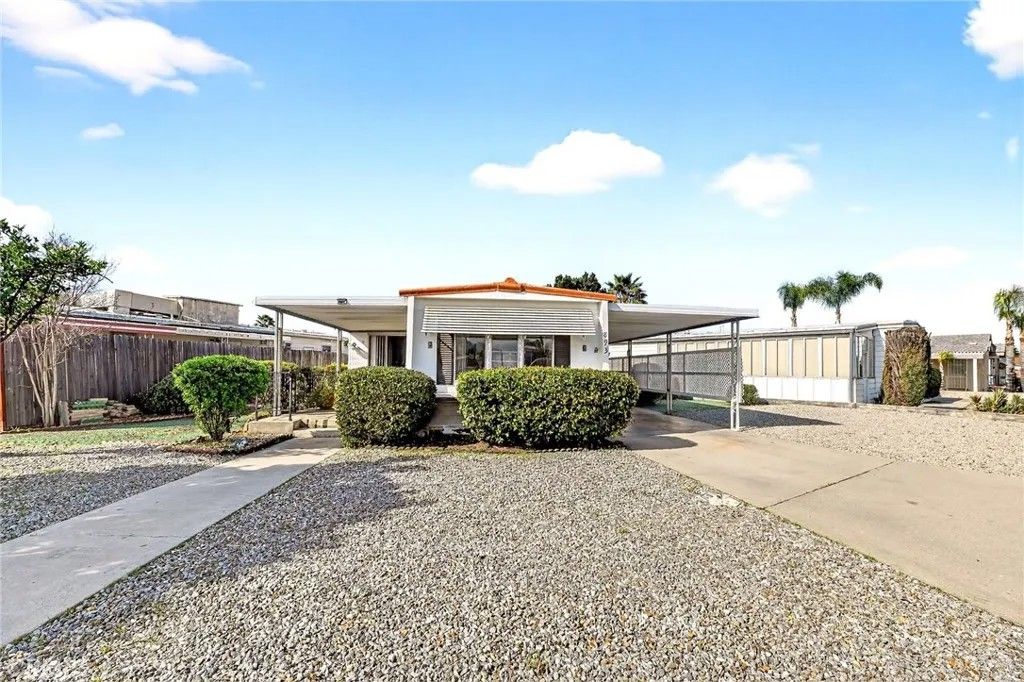 Photo of 893 S Palm Avenue, Hemet, CA 92543 (MLS # OC26080955)