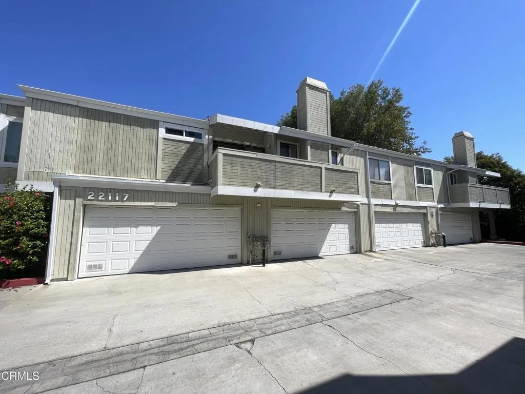22117 Burbank Boulevard 4