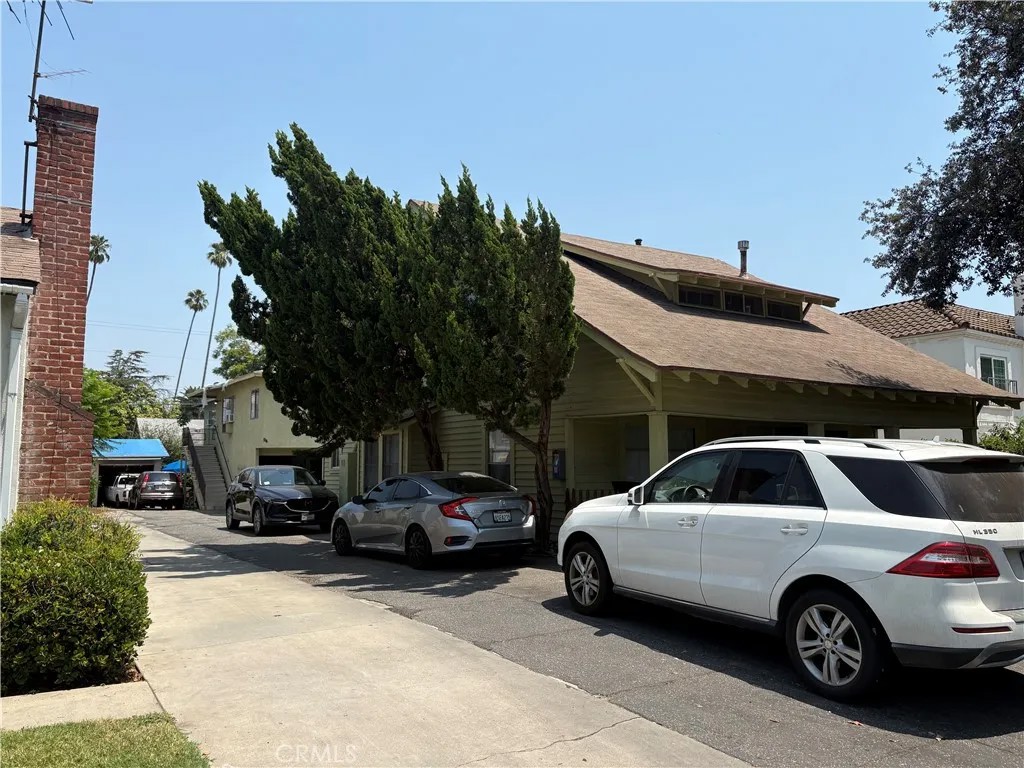 92 N Allen Avenue