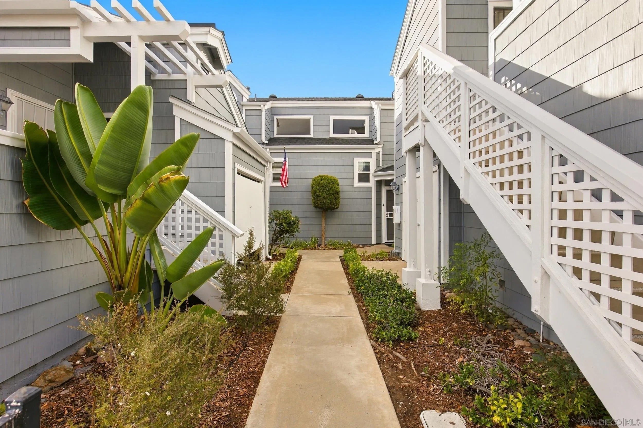 10855 Scripps Ranch Blvd 4