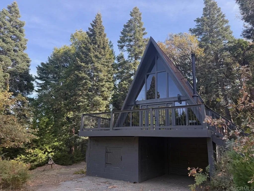 22248 Crestline Road