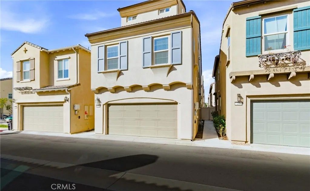 Photo of 3827 Grant Street #28, Corona, CA 92879 (MLS # SW25222663)