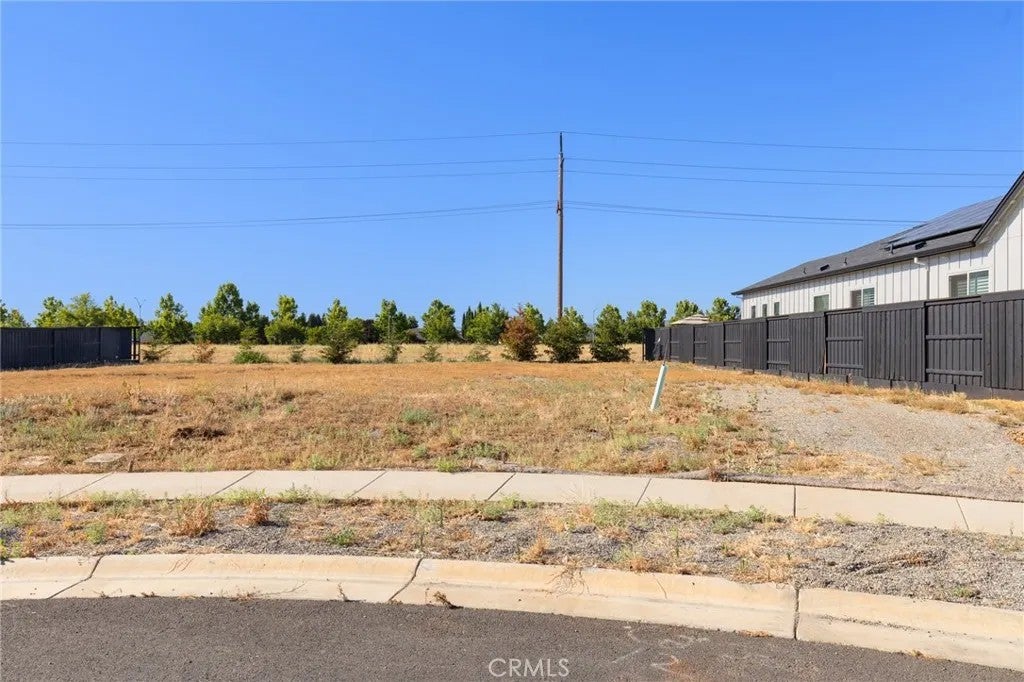 Photo of 11 Harkness Ct, Chico, CA 95973 (MLS # SN26138915)