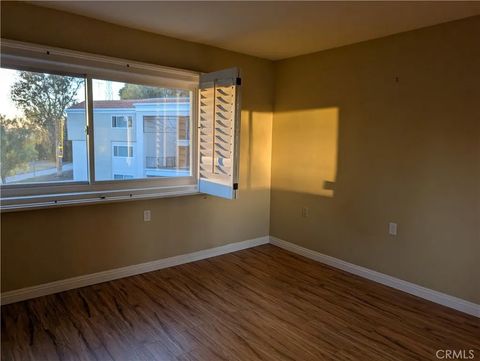 Tiny photo for 4006 Calle Sonora Oeste #3F, Laguna Woods, CA 92637 (MLS # OC25246431)