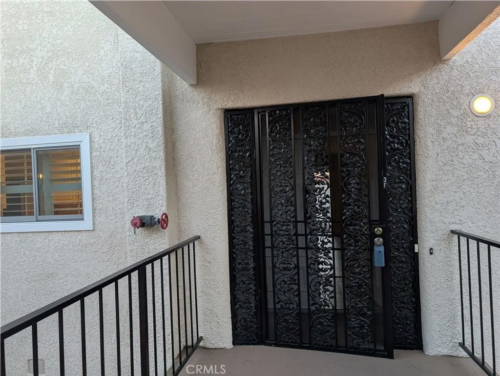 Photo of 4006 Calle Sonora Oeste #3F, Laguna Woods, CA 92637 (MLS # OC25246431)