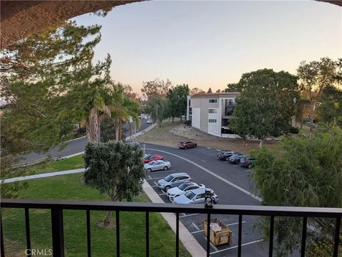 Photo of 4006 Calle Sonora Oeste #3F, Laguna Woods, CA 92637 (MLS # OC25246431) Photo of 4006 Calle Sonora Oeste #3F, Laguna Woods, CA 92637 (MLS # OC25246431)
