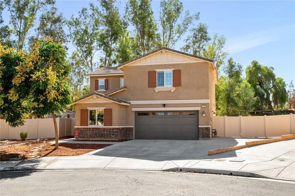 Photo of 1260 Corte Del Sol, San Jacinto, CA 92582 (MLS # CV25252143)