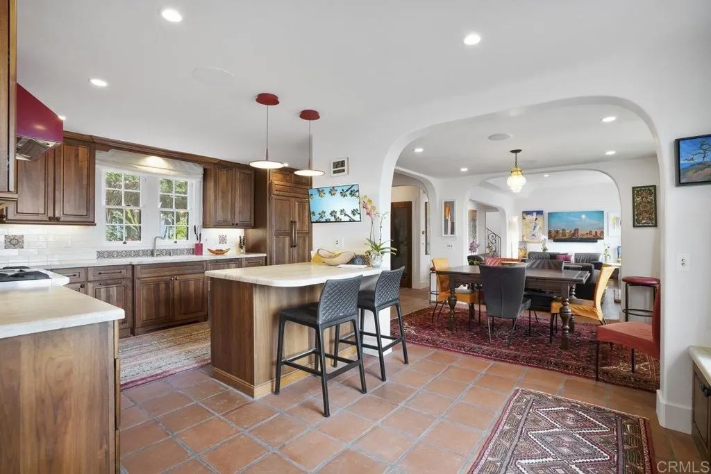 308 Sunset Drive A