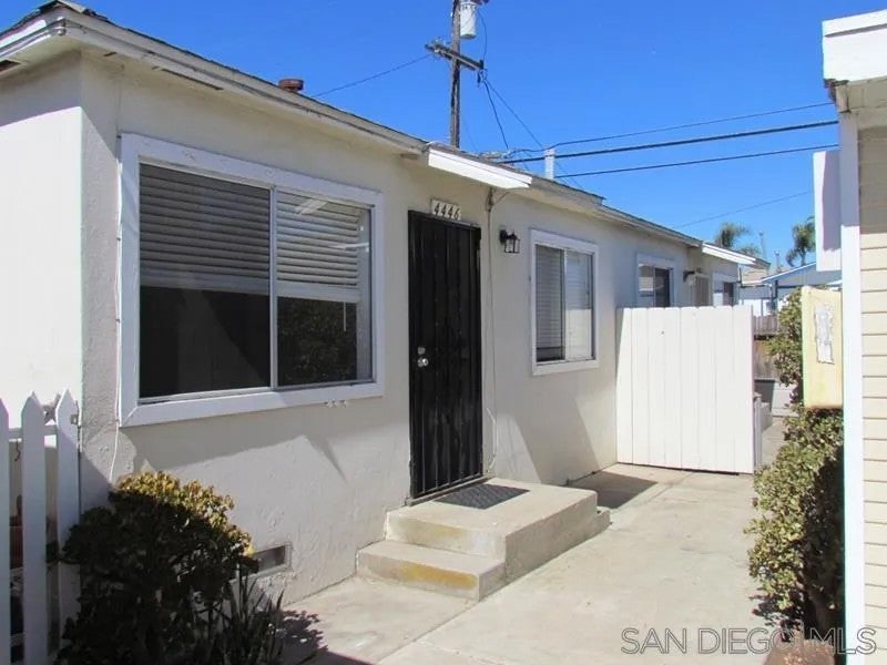 4446-4450 Montalvo Street