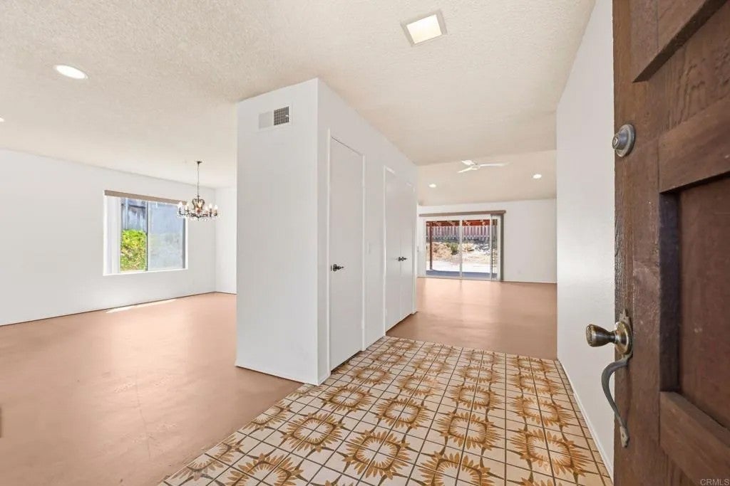 Photo of 601 Cerro Street, Encinitas, CA 92024 (MLS # NDP2605883)