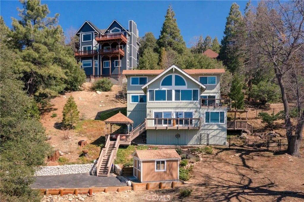 Photo of 28834 Zion Drive, Lake Arrowhead, CA 92352 (MLS # IG26061108)