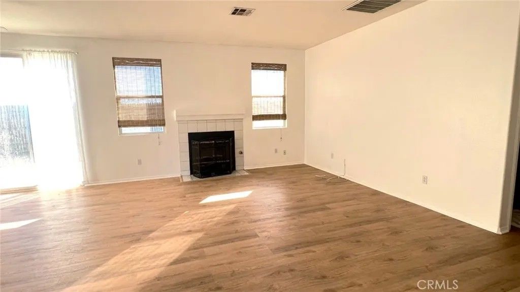 Photo of 3536 Mount Lassen Ave, Rosamond, CA 93560 (MLS # SR25267511)