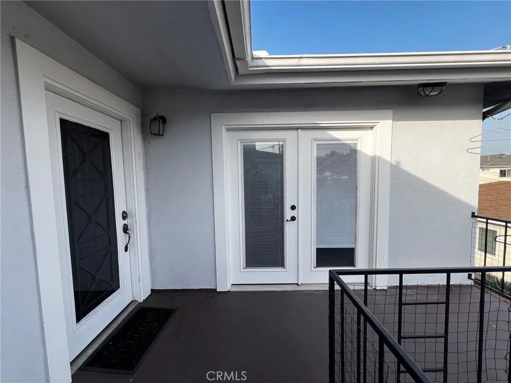 Photo of 4059 W 142nd Street #F, Hawthorne, CA 90250 (MLS # SB25279711)