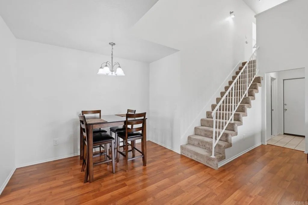 2633 Regent Road