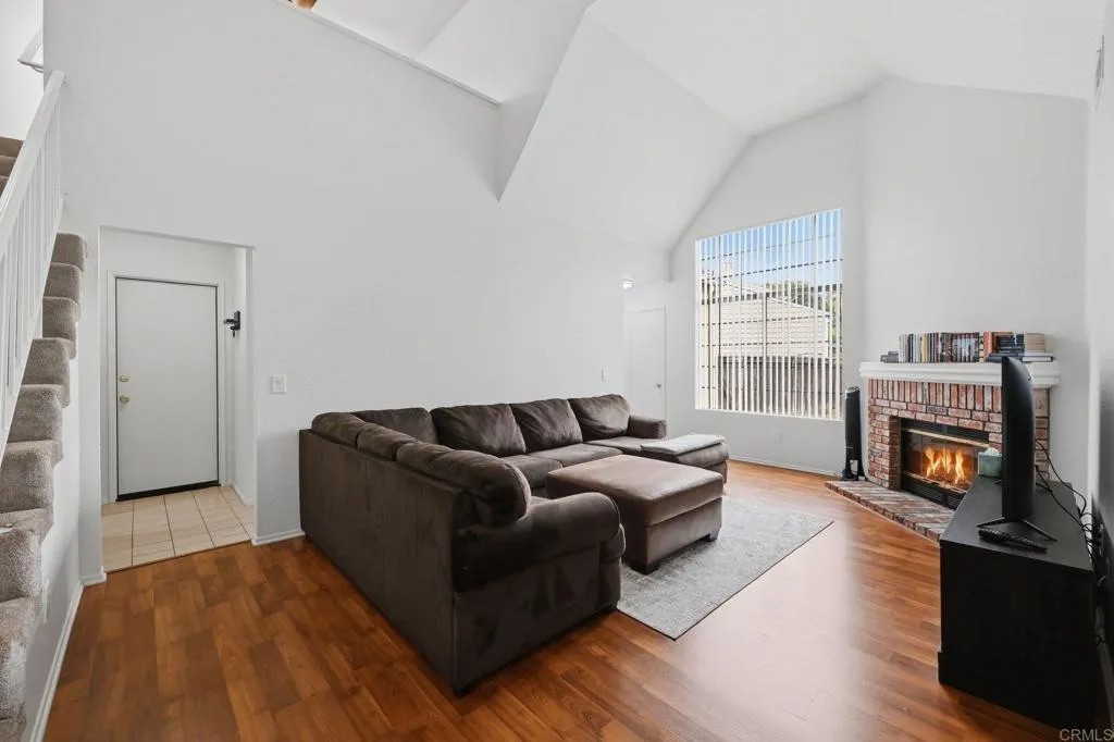 2633 Regent Road