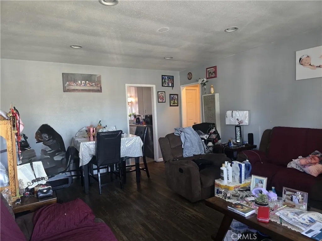 301 W Magnolia Street