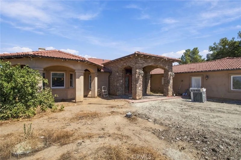 17010 Ridge Canyon
