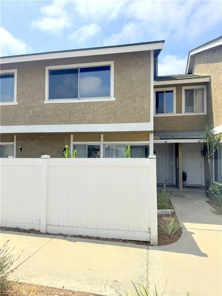 2321 S Magnolia Avenue 6E
