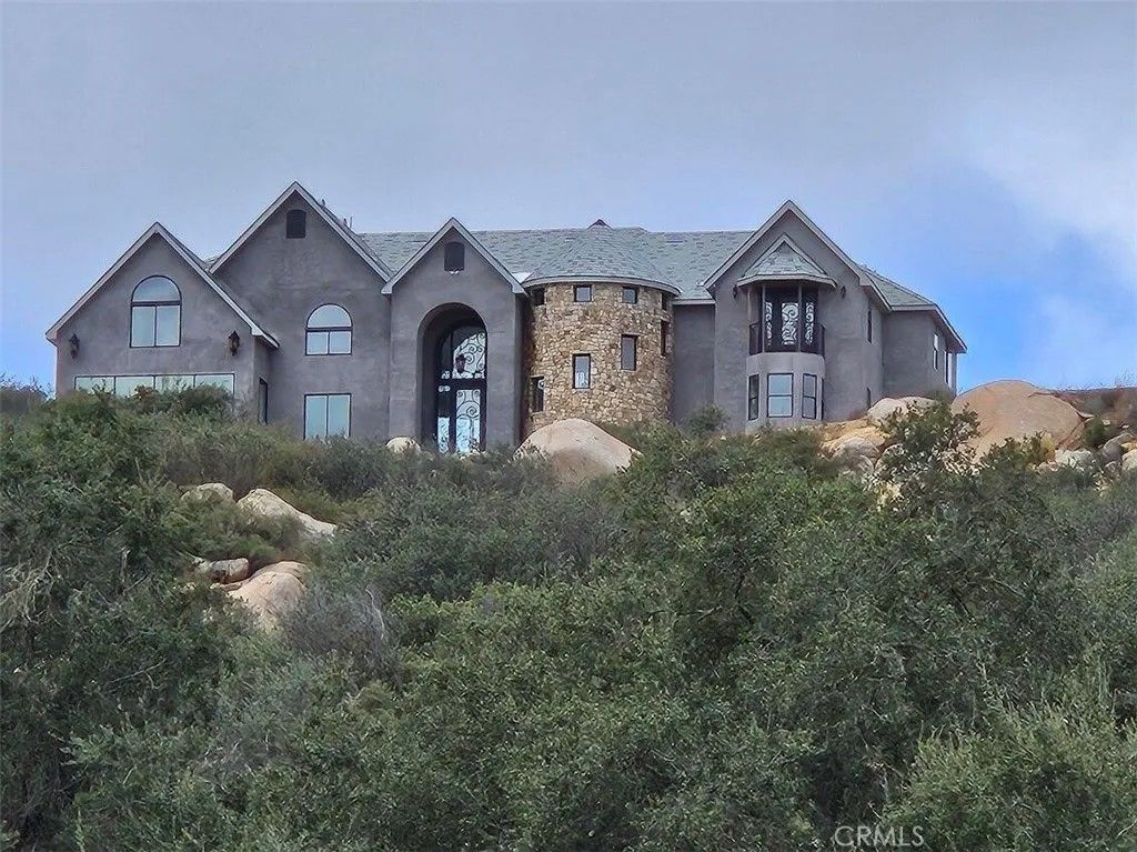 Photo of 42125 Calle Paramo, Murrieta, CA 92562 (MLS # SW25217976)