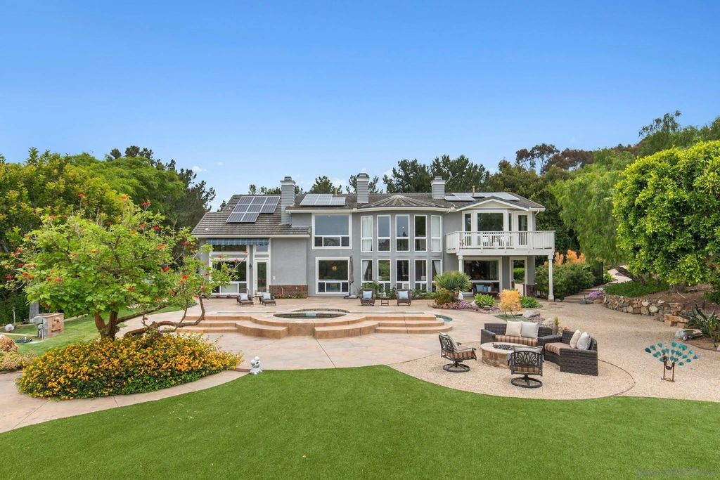 Photo of 521 Latigo Row, Encinitas, CA 92024 (MLS # 260006813)