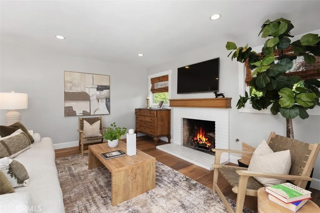 2301 Private Road