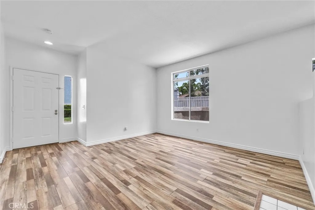 678 Azure Lane 5