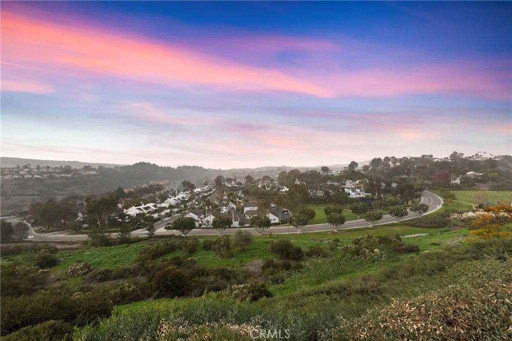 Photo of 9 Marblehead Pl, Laguna Niguel, CA 92677 (MLS # OC25275924)