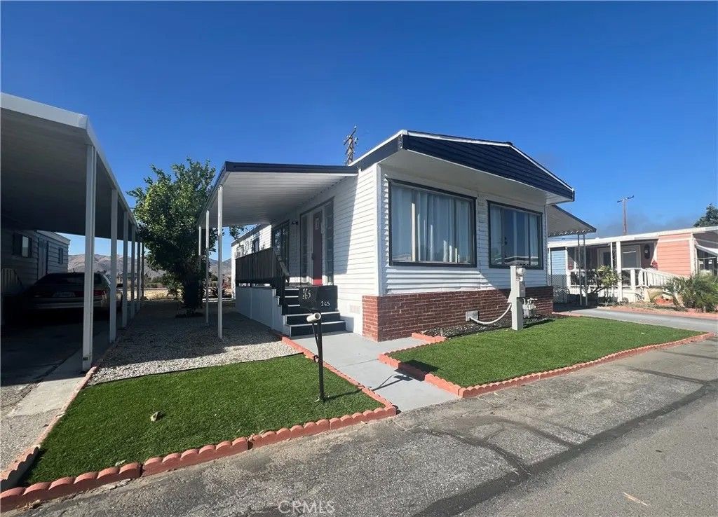 Photo of 42751 E Florida Ave #165, Hemet, CA 92544 (MLS # SW26075370)