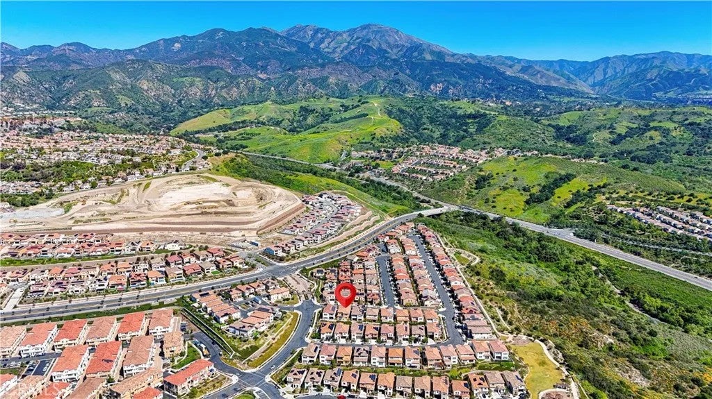 2168 Aliso Peak