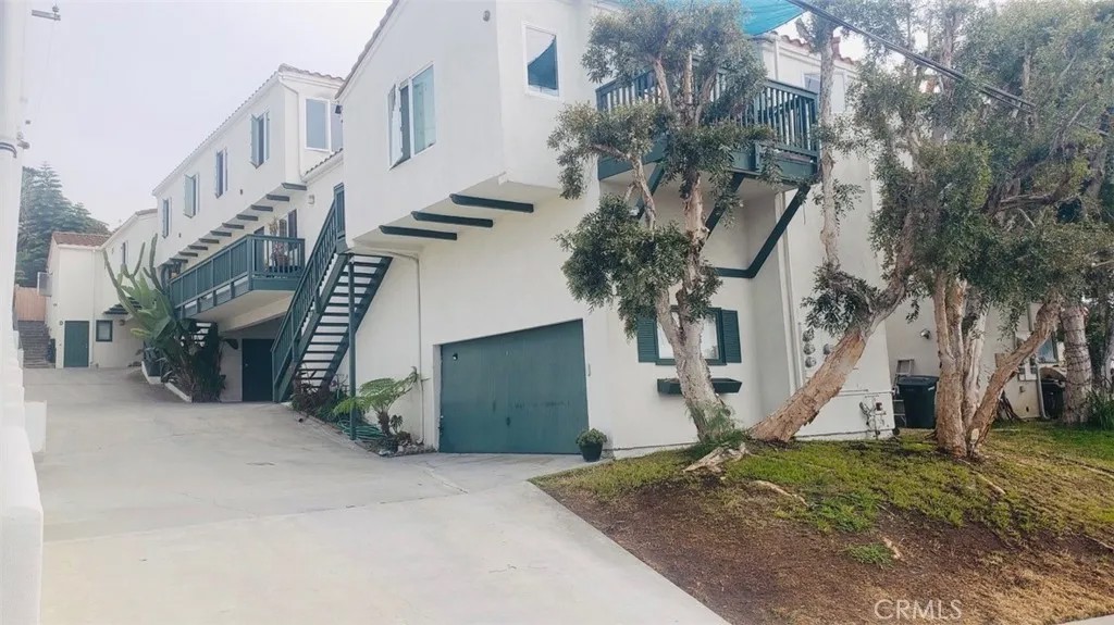 137 W Avenida Florencia