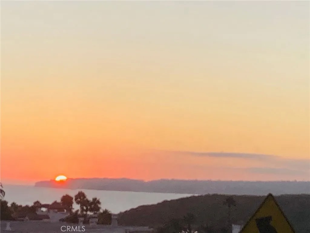 137 W Avenida Florencia