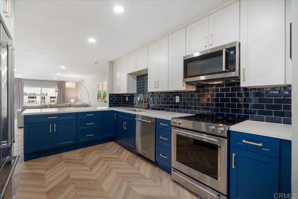 2600 Torrey Pines Road B38