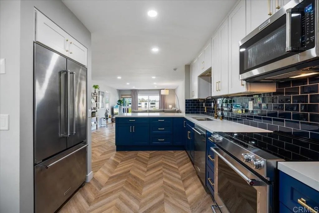 2600 Torrey Pines Road B38