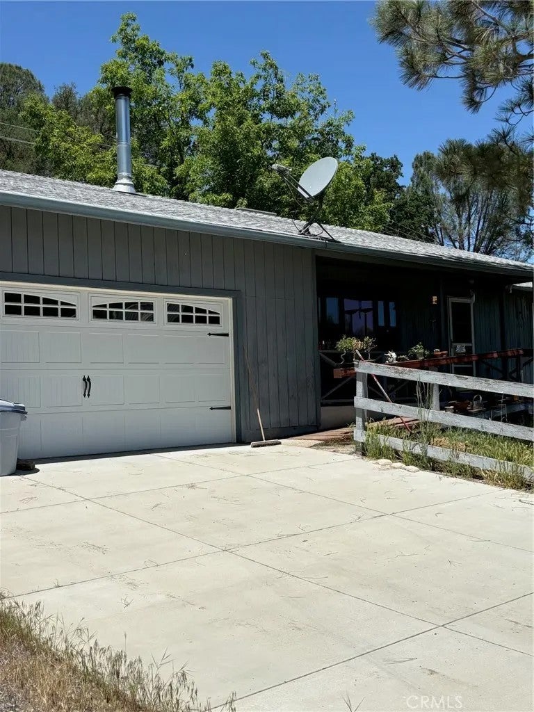 11889 Highway 155