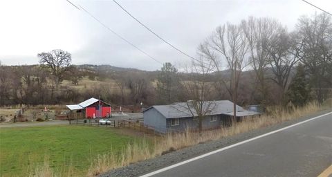 Photo of 11889 Highway 155, Woody, CA 93287 (MLS # DW25274896)