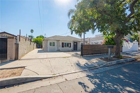Tiny photo for 6922 Eton Avenue, Canoga Park, CA 91303 (MLS # SB25207602)