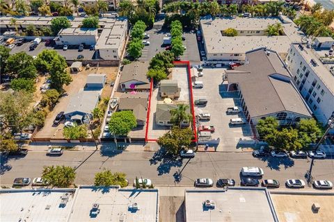 Tiny photo for 6922 Eton Avenue, Canoga Park, CA 91303 (MLS # SB25207602)