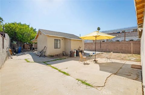 Tiny photo for 6922 Eton Avenue, Canoga Park, CA 91303 (MLS # SB25207602)