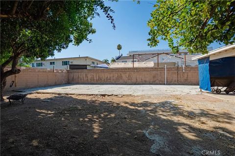 Tiny photo for 6922 Eton Avenue, Canoga Park, CA 91303 (MLS # SB25207602)