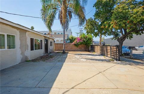 Tiny photo for 6922 Eton Avenue, Canoga Park, CA 91303 (MLS # SB25207602)